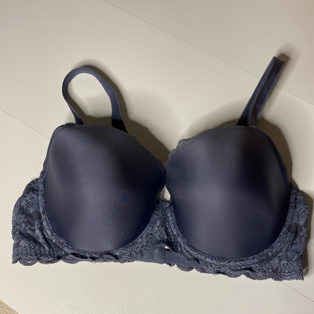 Victoria’s‎ Secret lined Demi gray blue lace back 38D